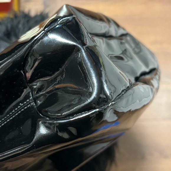 Salvatore Ferragamo Patent Shoulder Bag - Picture 16 of 17